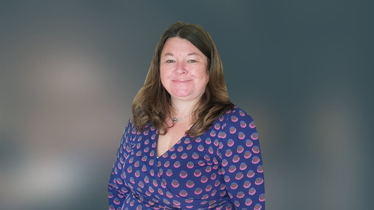 Welcome to Setfords, Claire Stone! Claire specialises in Residential and Commercial Property with over 20 years of experience.