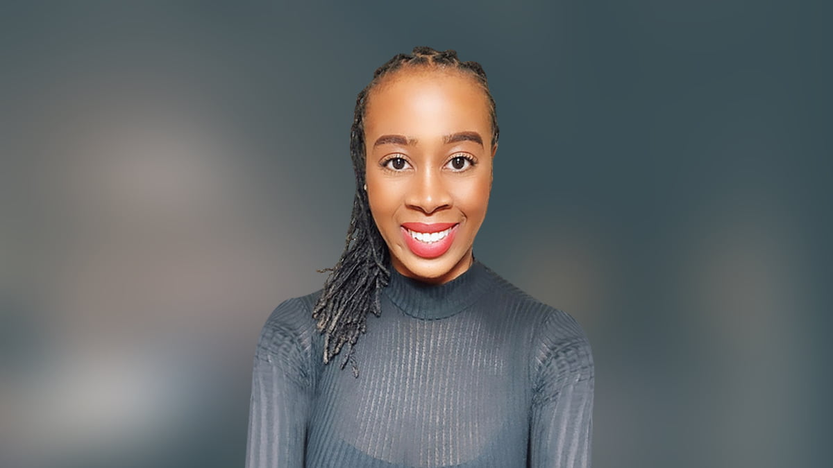 Welcome to Setfords, Slaheoldine Thomas! Slaheoldine specialises in Residential and Commercial Property Law