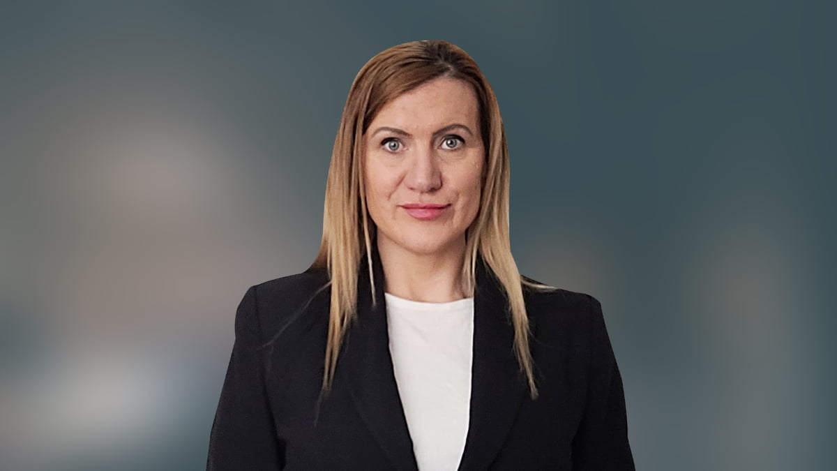 Welcome to Setfords, Emma Maddock! Emma has over 15 years of experience in Residential Property matters, having qualified as a solicitor in February 2009.