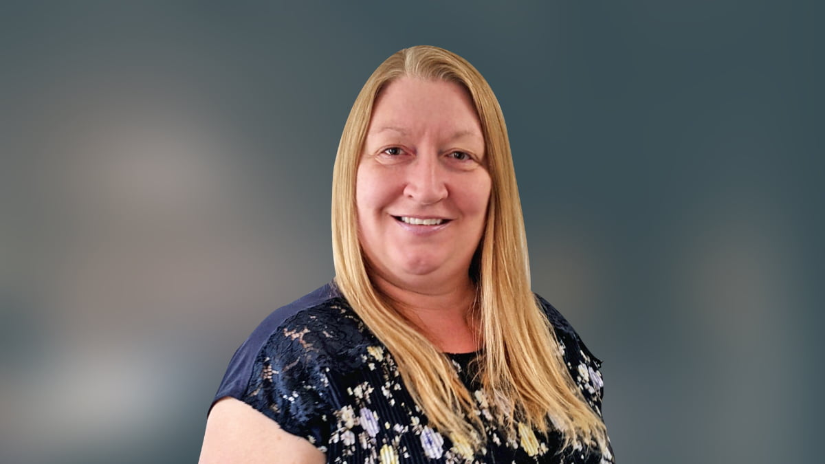 Welcome to Setfords, Fay Debrick! Fay has over 16 years of experience working as a solicitor within the Private Client sector.